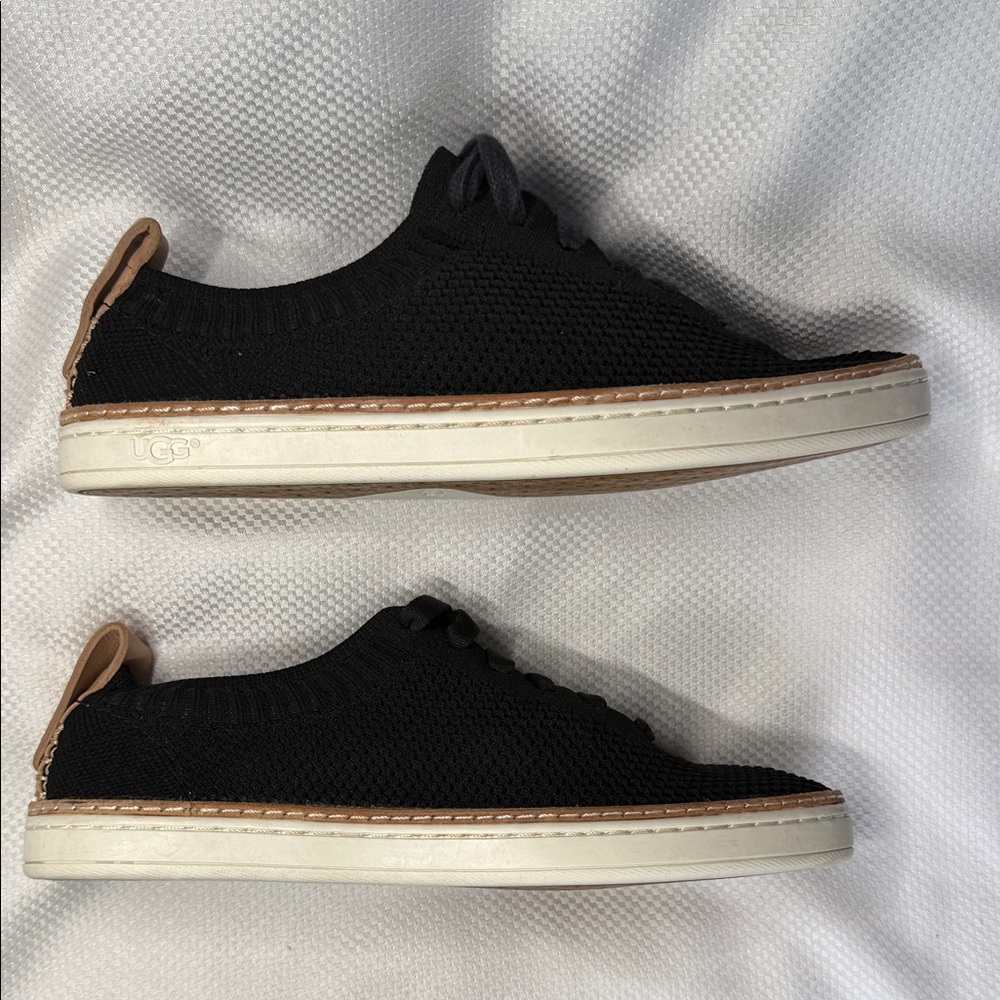 UGG Black and Tan Knit Sneakers with Leather Trim - Size 6.5